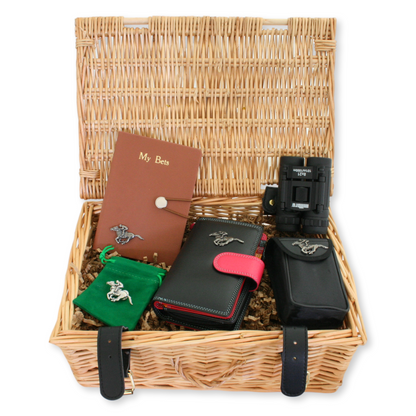 Race Day Accessories Gift Set – Binoculars, Purse, Badge & Notebook